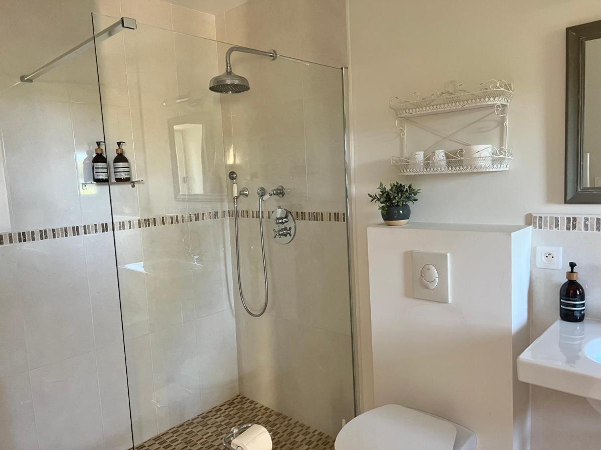 Bed and Breakfast La Girarde Saint-Quentin-de-Caplong Exterior foto